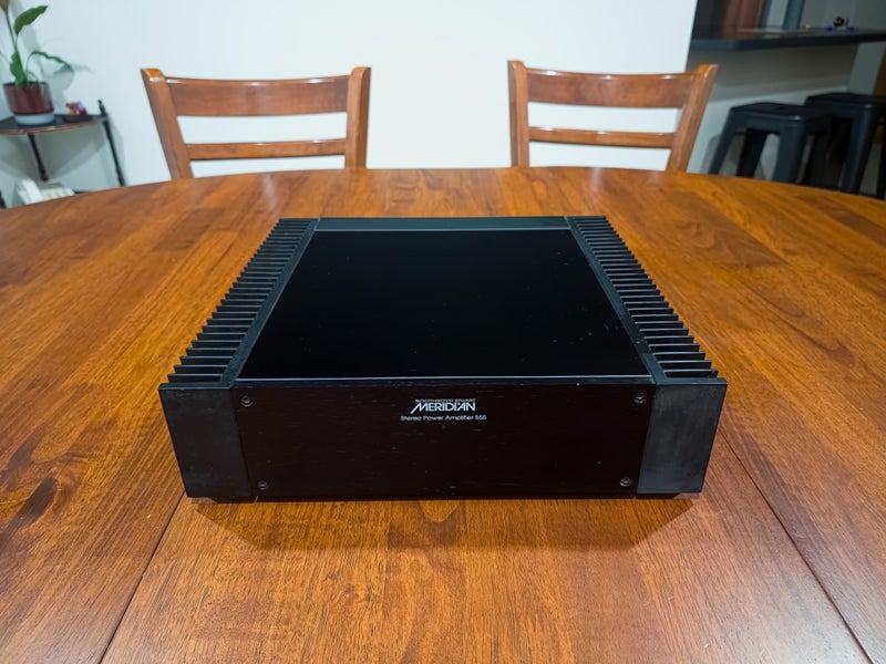 Meridian 501 Preamplifier & 555 Power amplifier -- rare... rare... RARE!!! Carousel 2