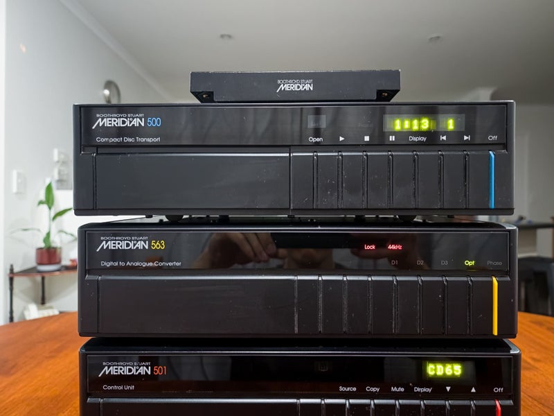 Meridian 563 DAC & 500 CD Transport -- HIGH-END Digital and CD AUDIO!!! Carousel 1