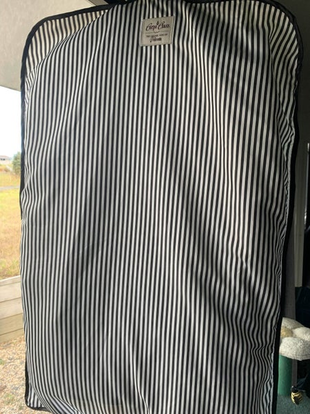 Volcom Dapper Suit (Jacket, Pants, Pocket Square) Slim Fit Size L Carousel 2