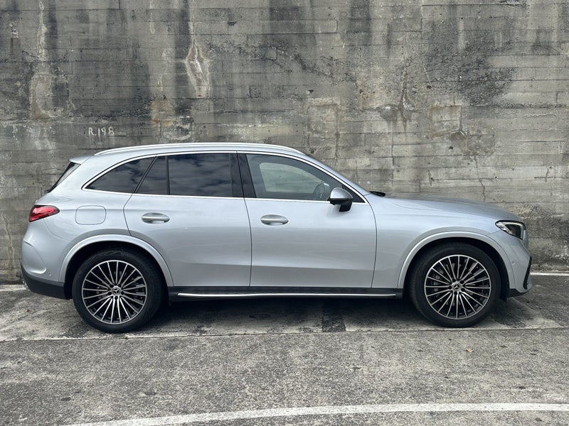 2023 Mercedes-Benz GLC 300 GLC300 2.0PMH/4WD/9AT62854324695681111