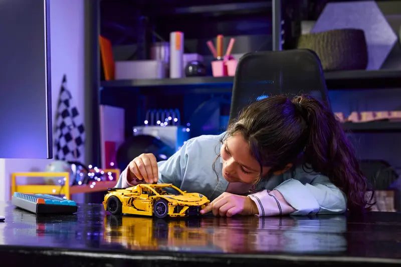 Lego Tech Chevrolet Corvette Stingray 42205 Carousel 4