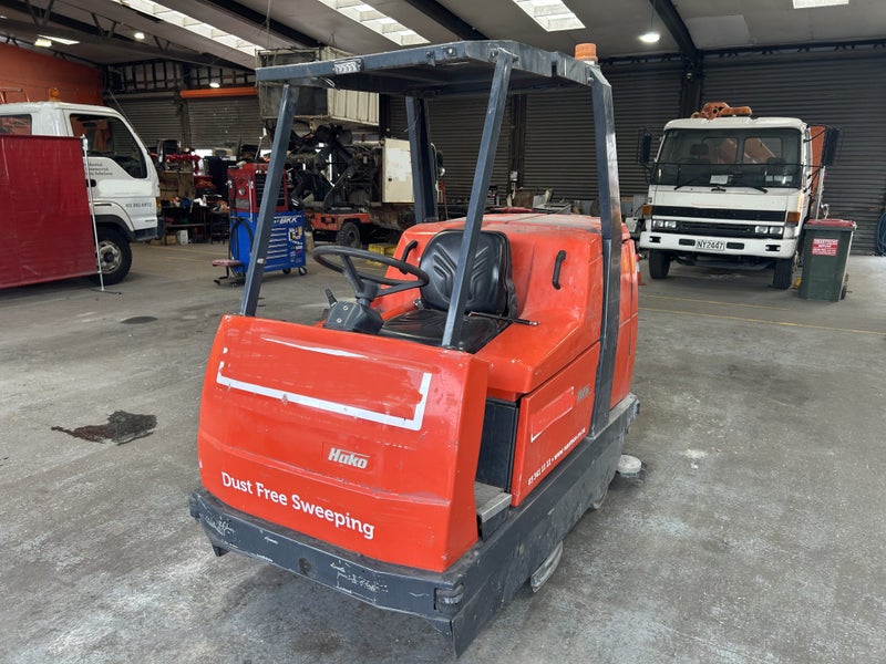 Hakomatic PX3 B1100 Sweeper Carousel 2