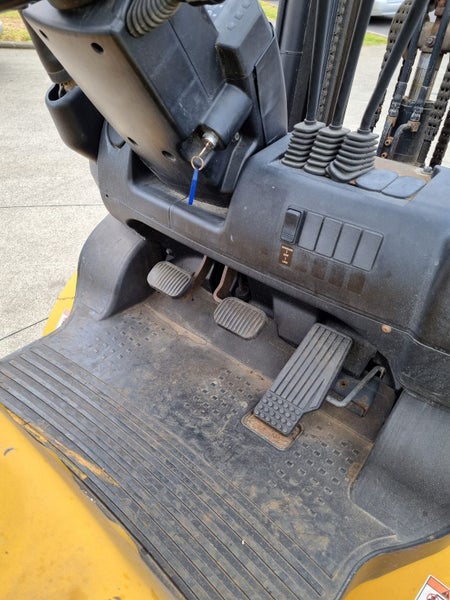 Yale 2.5 Ton LPG Forklift Carousel 5