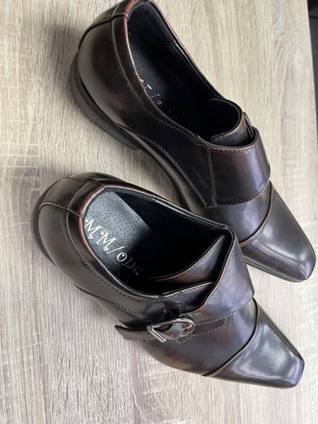 Men’s shoes was purchased in Japan Carousel 5