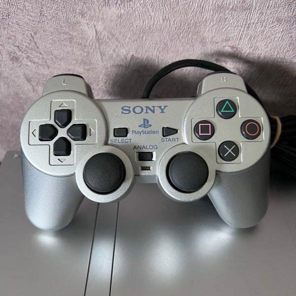 PlayStation 2 Slim Console - Silver Carousel 2