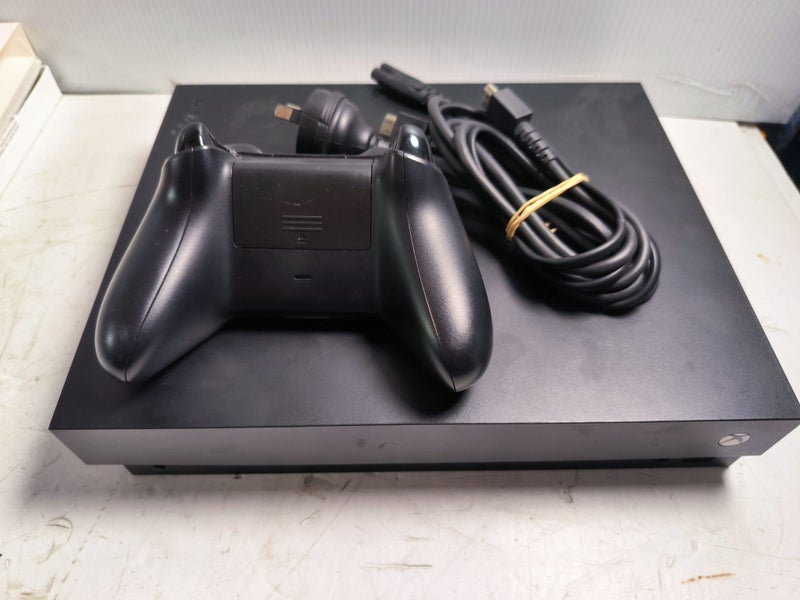 XBOX ONE X (1TB) CONSOLE #A2145190-1 Carousel 2