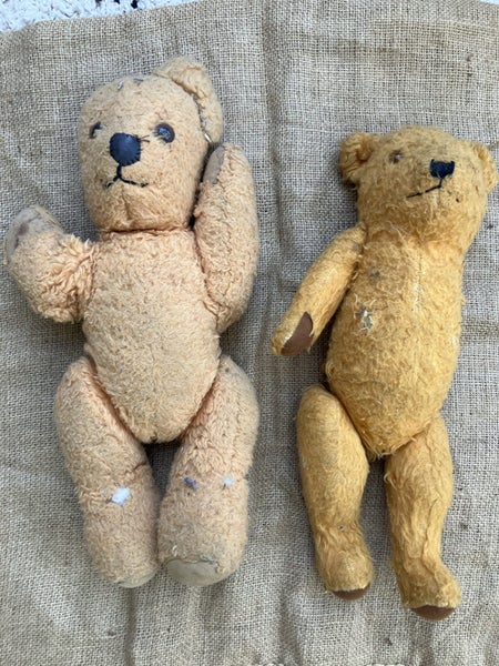 Vintage Bears x 2 Carousel 1