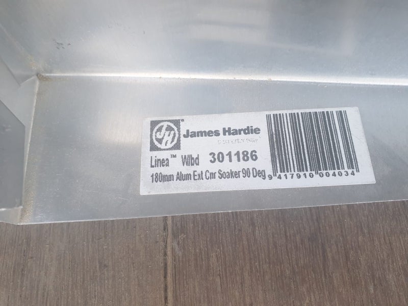 James Hardie Linea Alum Ext Cnr Soaker 180mm x 90 Deg Carousel 8