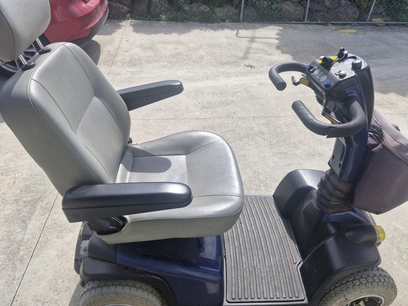 Ultimate 4XL scooter with new batteries Carousel 5