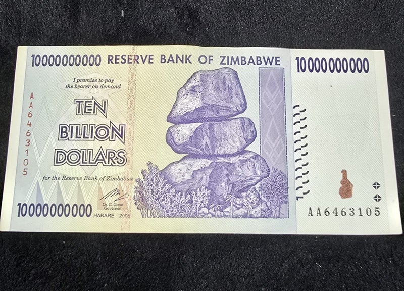 Zimbabwe 10 Billion Dollars Genuine Carousel 1