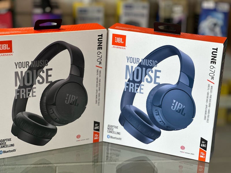 JBL Tune 670NC Wireless Headphones - Black + Afterpay !! Carousel 1