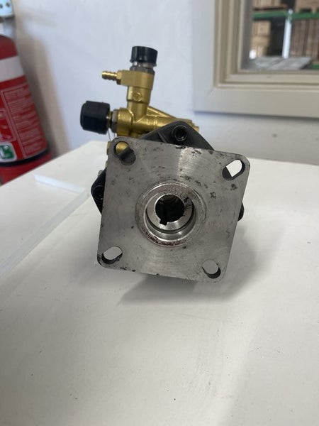 Water Blaster Replacement Pump - 2800PSI Carousel 5