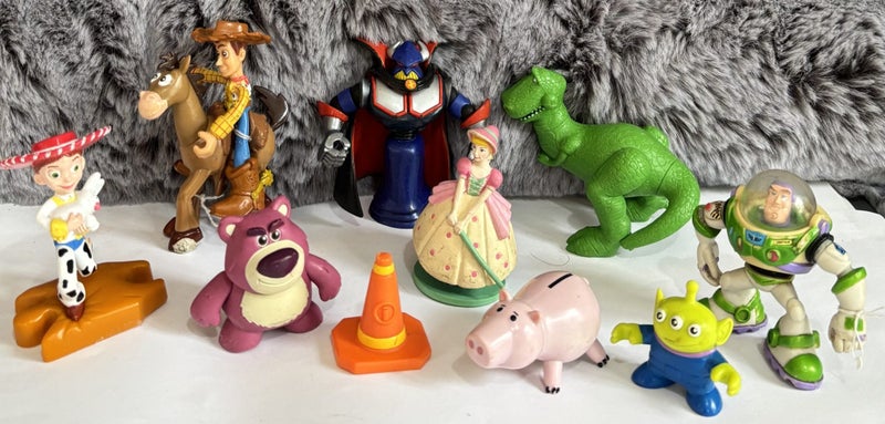 Disney Pixar Toy Story Vintage Mini PV C Figures x 11in Excel Cond 8cm Carousel 1