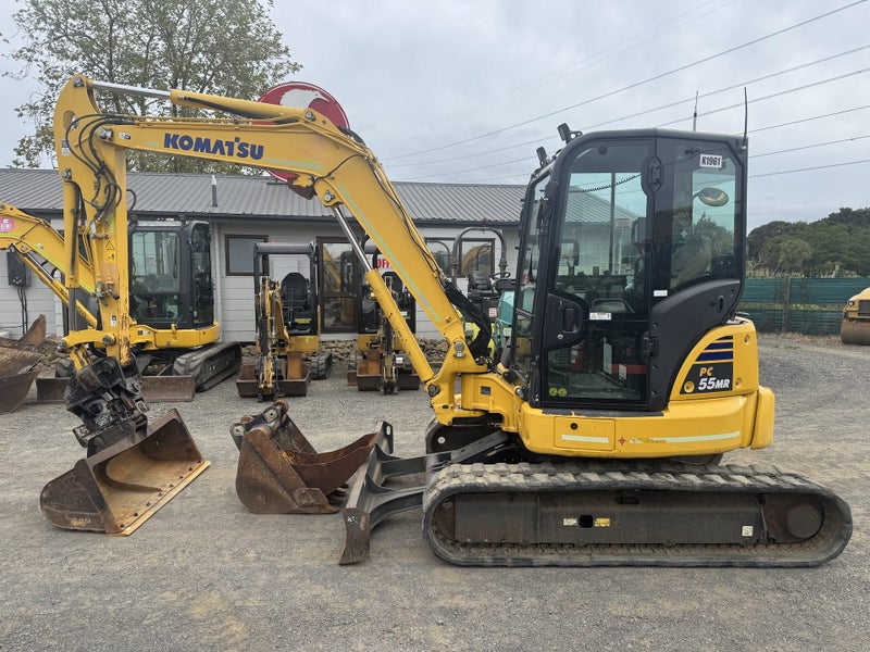 2020 KOMATSU PC55MR-5 EXCAVATOR / 3,750 HOURS Carousel 1