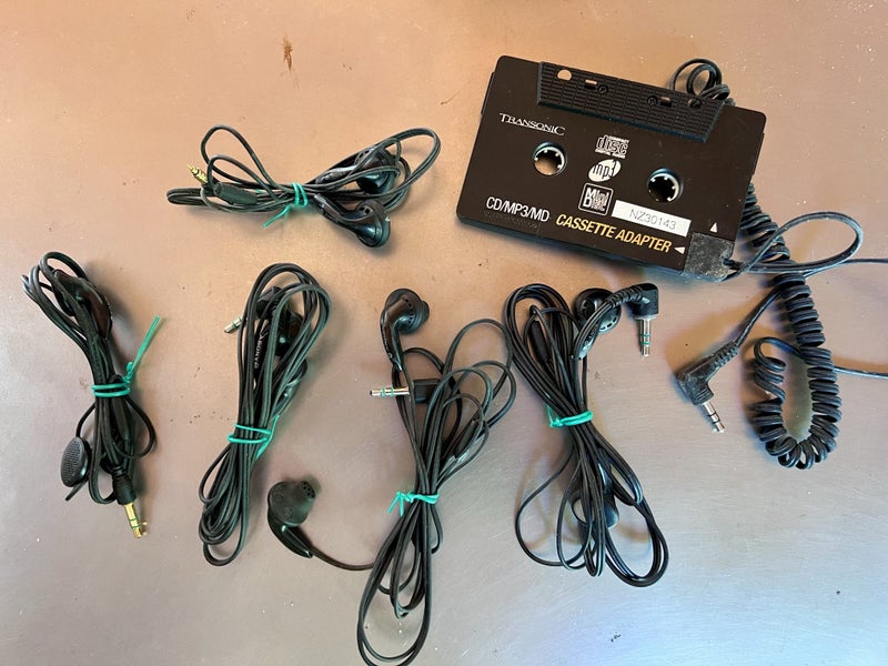 5 Pairs of Sony Headphones Carousel 1