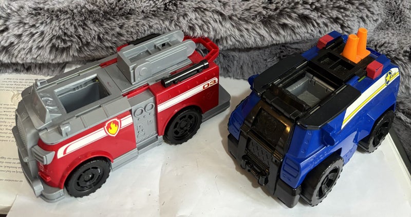 PAW PATROL 2x Transformer Vehicles Fire and P Carousel 1