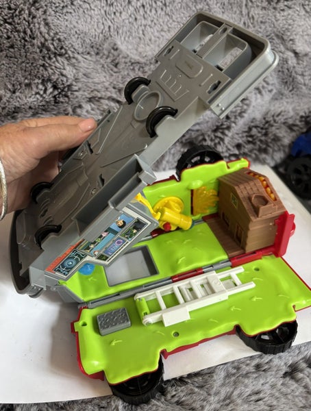 PAW PATROL 2x Transformer Vehicles Fire and P Carousel 16
