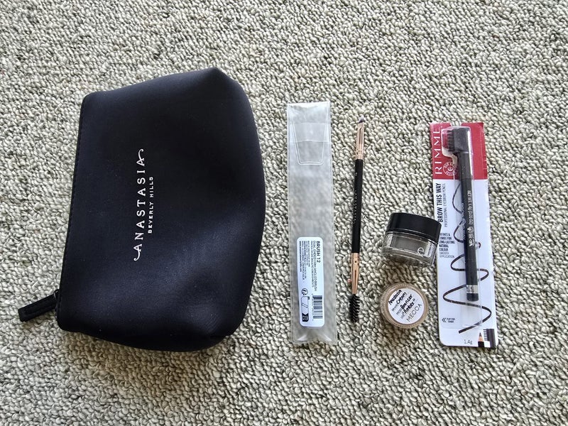 NEW ANASTASIA BEVERLY HILLS 12 BRUSH PLUS EXTRAS Carousel 1
