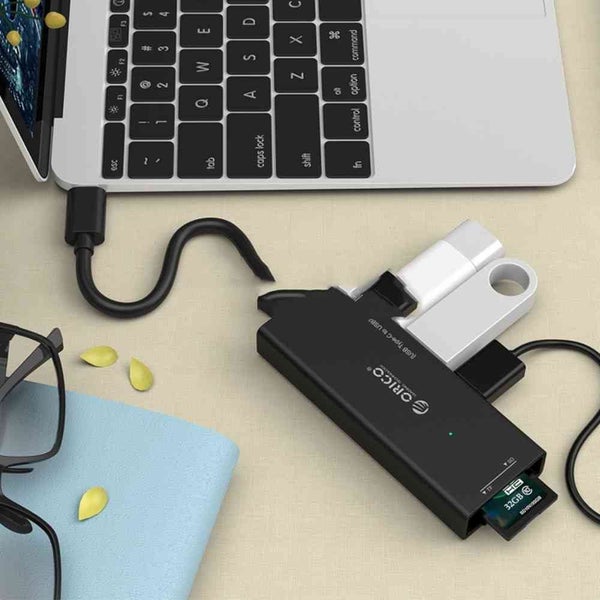 USB-C/Type-C USB 3.0 HUB with Card Reader TF/SD Function for Laptops(Black) Carousel 2