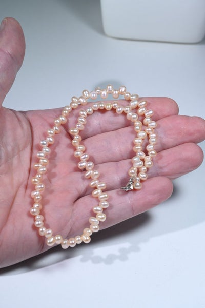 pearl necklace peach pink overtones Carousel 7