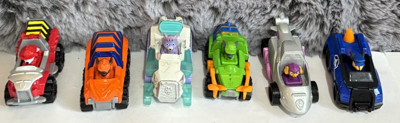 PAW PATROL 6 x Soin Master Metal Diecast Vehicles 8 x cm in As New Condition Carousel 1