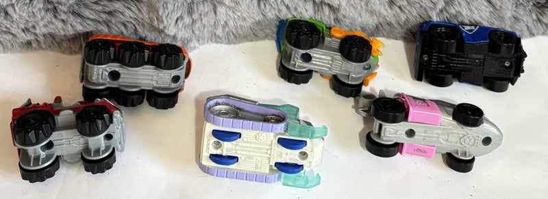 PAW PATROL 6 x Soin Master Metal Diecast Vehicles 8 x cm in As New Condition Carousel 6
