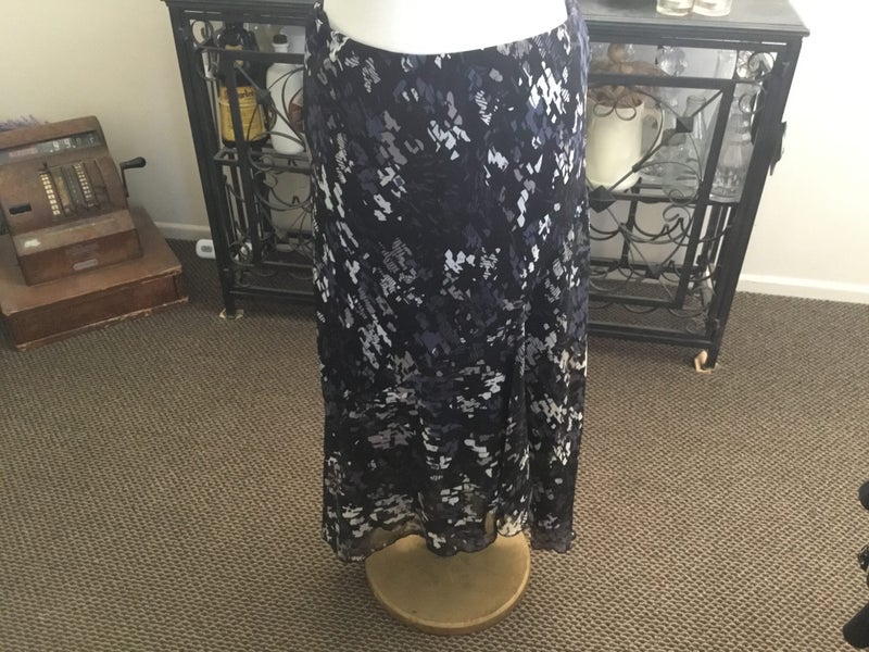 Ella J Black Label Skirt. (AB6) Carousel 2