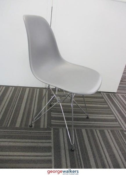 PR5674 - Genuine Grey Herman Miller Eames Side Chair Carousel 5