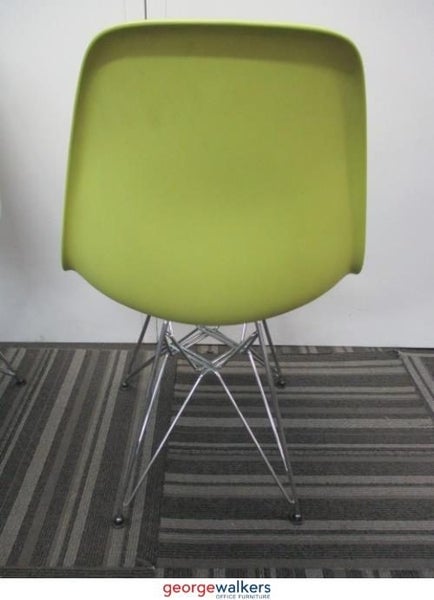 PR5675 - Genuine Green Herman Miller Eames Side Chair Carousel 5