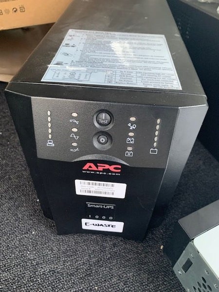 APC Smart UPS TOWER 1000VA USB & Serial 230V SUA1000I Carousel 1