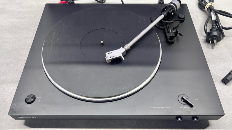 Pioneer PL-30-K Turntable Carousel 5