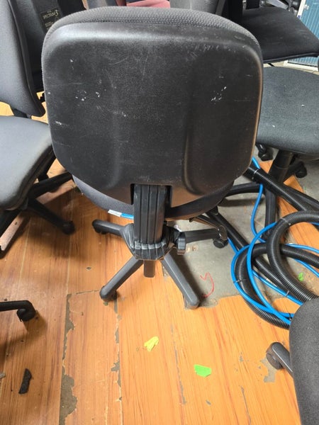 Black multi function office chair Carousel 2