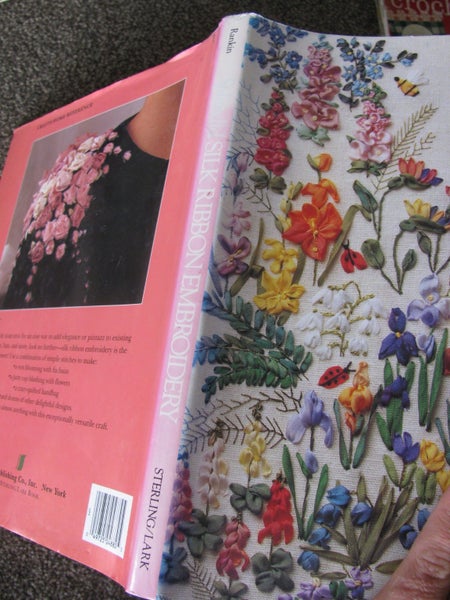 Splendid Silk Ribbon Embroidery - Embellishing Clothing, Linens & Accessories Carousel 12