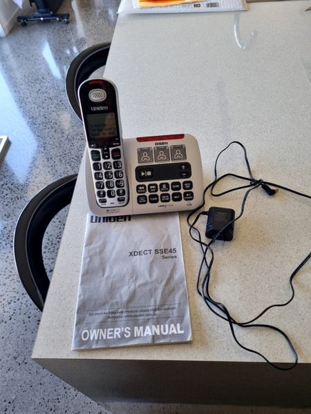 Uniden Landline Phone - XDECT SSE 45 Series plus Answering Machine Carousel 1