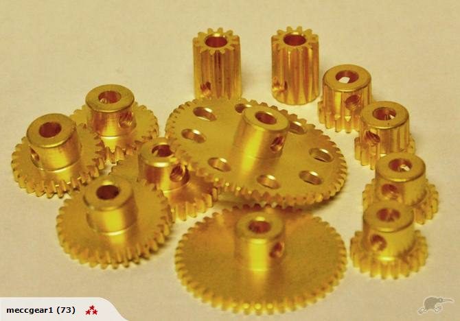 Pinions 1/8 and 1/4 Carousel 1