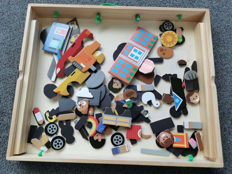 Melissa & Doug - Magnetic Matching Picture Game Carousel 6