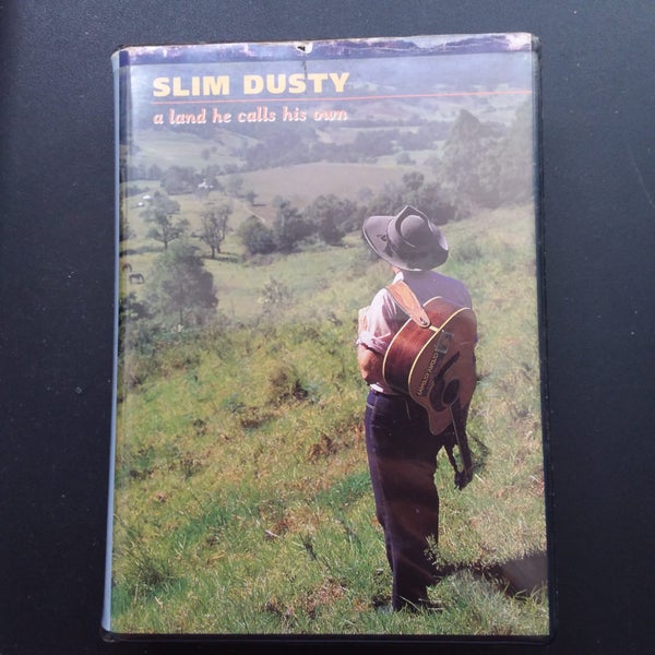 Slim Dusty cassettes- two albums. Carousel 2
