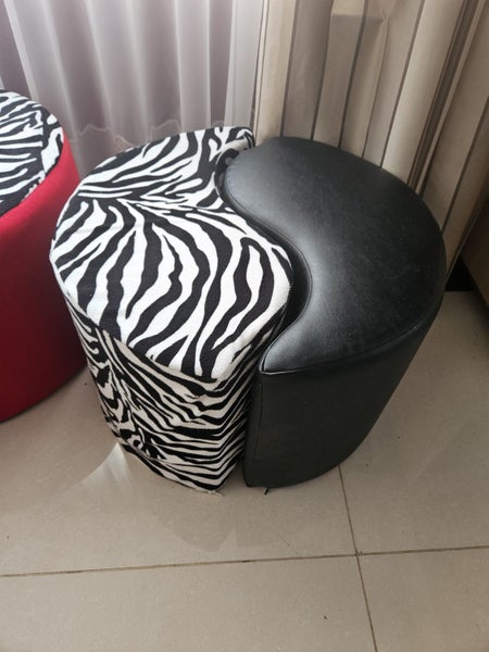 Ottoman 2 sets Carousel 3