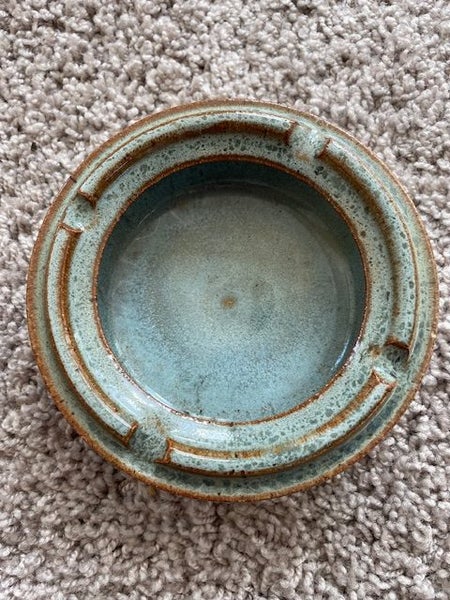 New Zealand Vintage Retro Blue Ceramic Ashtray Carousel 1