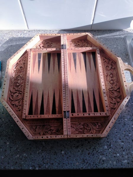 Ornate Wooden Chess and Backgammon Set Carousel 9
