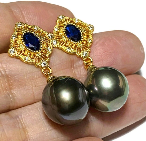 TAHITIAN Pearl 11.6 x 14mm Oval Dangle Earrings Carousel 2