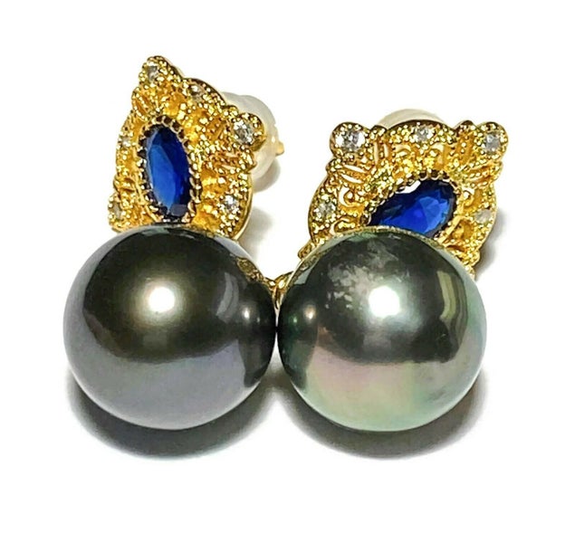 TAHITIAN Pearl 11.6 x 14mm Oval Dangle Earrings Carousel 10