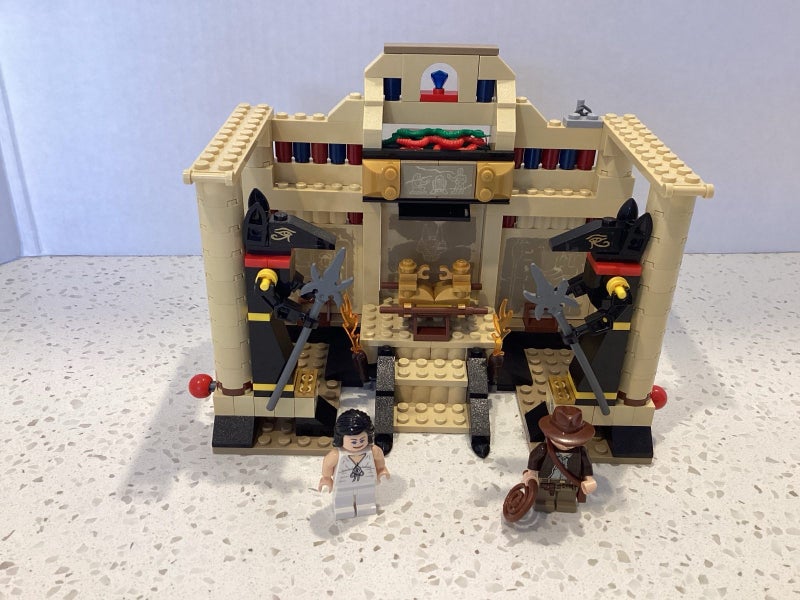 Lego 7621 Raiders of the Lost Ark : Indiana Jones and the Lost Tomb Carousel 1