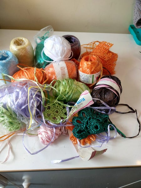 Bulk raffia Carousel 1
