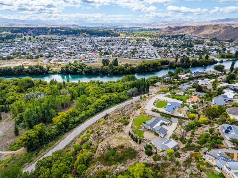 Expansive Bridge Hill Land with Stunning Views62867862300674113