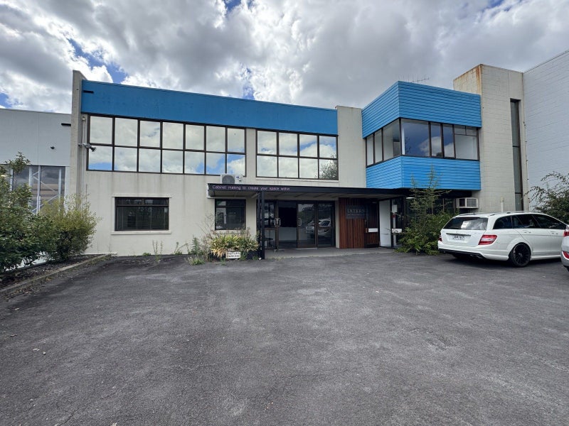 Image 1 of 9