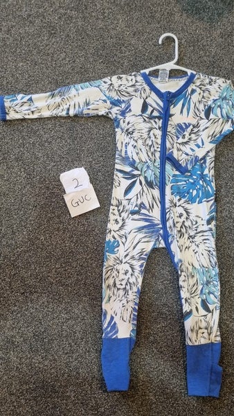 3x lion bonds wondersuits in all three colours! Size 2 Carousel 2