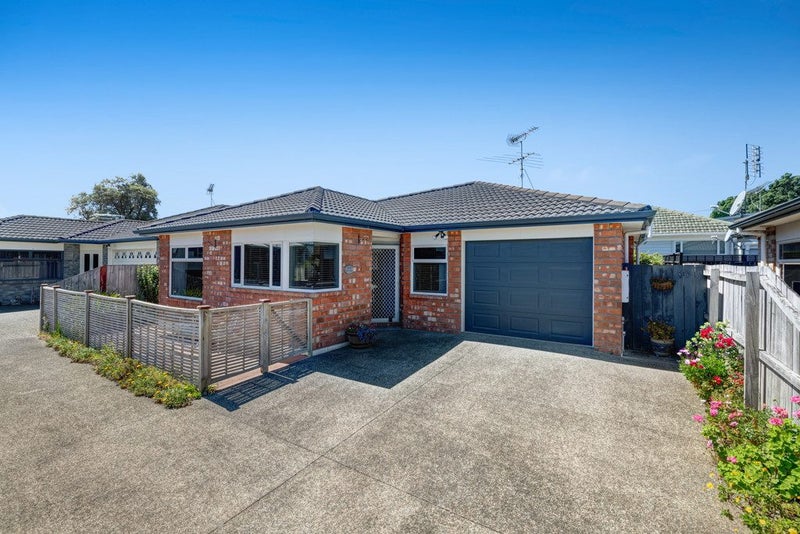 Image 1 of 20