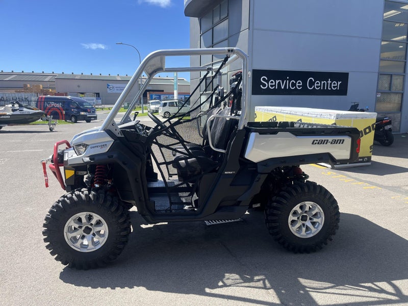 2025 Can-Am Defender XMR62865837682819113