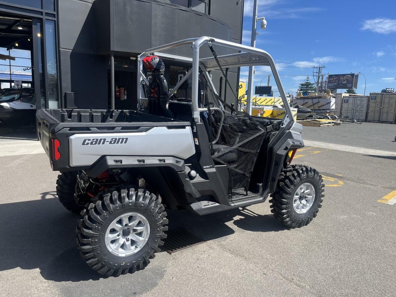 2025 Can-Am Defender XMR62865837682819114